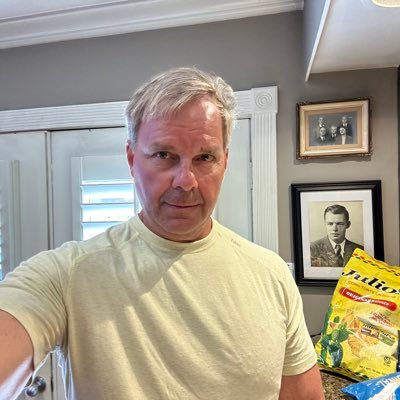 Txmeteorman's profile picture. stock trader with a few baggies, aka WEEDO