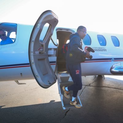 | Manager of Creative Content for Ole Miss WBB | Instagram: montecreates_ DJ account : DJtespinz_