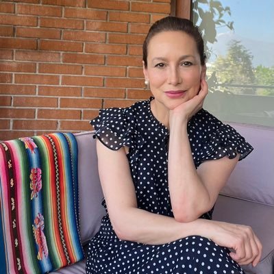 Presidenta del partido Regionalista Verde, inscrito en las 16 regiones del país!!!!!!! Debemos salvar al mundo y hacer que tod@s lleguen a fin de mes.