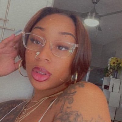 LindaMeyer20690's profile picture. 