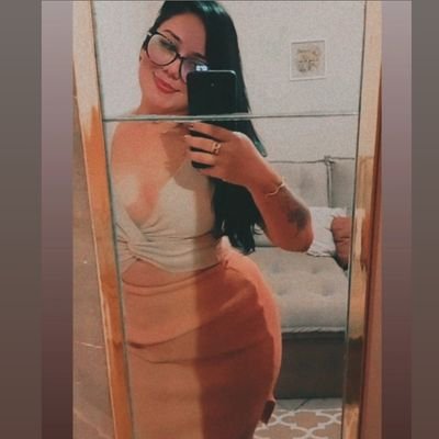 eu_oliveiramelo's profile picture. Eu jogo no bicho, vou ao pagode e bebo cerveja. Sou filha daquela que enganou Exu e venceu uma guerra sentada no seu trono.