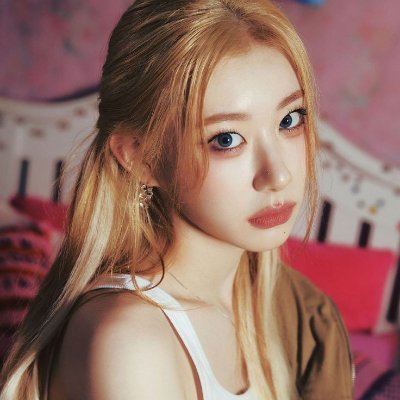 swtfolkz's profile picture. ♥︎: owned by taylor swift 

 ela/dela