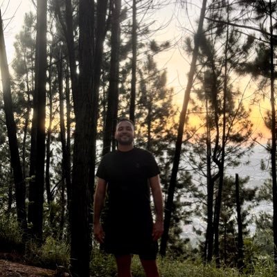 Adriancys's profile picture. iOS Developer | Swift | SwiftUI  👨‍💻