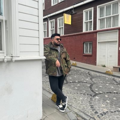 pharco34's profile picture. Umutlar gökyüzünde