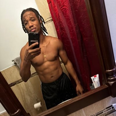 wayneslit's profile picture. 