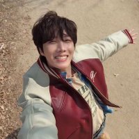 jhope (@uarmy_hobii) 's Twitter Profile Photo jhope (@uarmy_hobii) 's Twitter Profile Photo