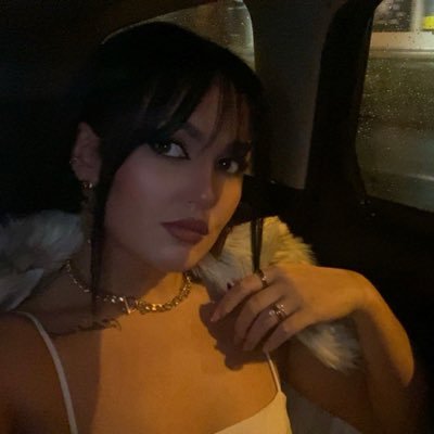 jelenakljajic's profile picture. Impossible just means try again