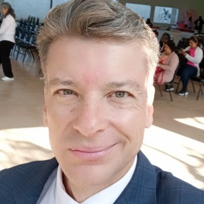 Actor,presentador,comunicador,conferencista y motivador.