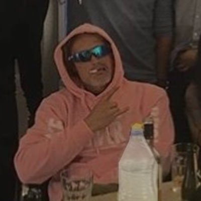 ghostchimken's profile picture. Idk man there’s people in my brain | 26 | @caniscollective 🖤