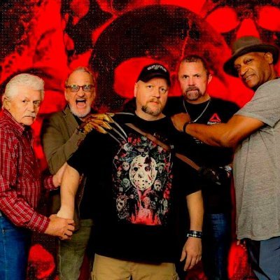 US Air Force Vet. Sports addict! Die hard fan of the TN Titans, TX Longhorns, TX Rangers, SA Spurs, and D. Stars. Metal head! Addicted to horror movies.