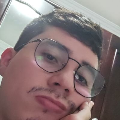 25y • eu só existo na internet • na dúvida, esquerda