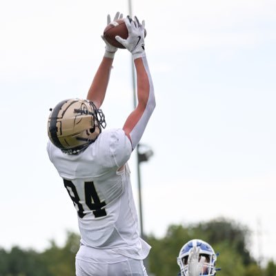 2026 | Football TE | Basketball | 6ā7 240lbs | 3.7 GPA | East Ridge High
