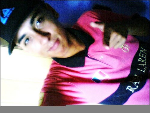 Alegre, Feliz, Determinado, Sonhador, Guerreiro, Parceiro, Boleiro, Ousado e Filho de #DEUS
 
Dєυs, Fαмiliα є Fυtebol ! ♥