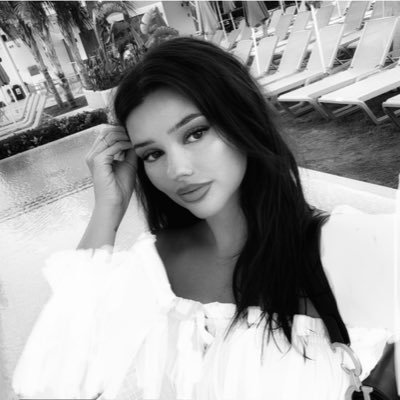 AnelaReneex's profile picture. 🦁 Digital Marketer, Traveler and Social Worker = Full-time Entrepreneur.