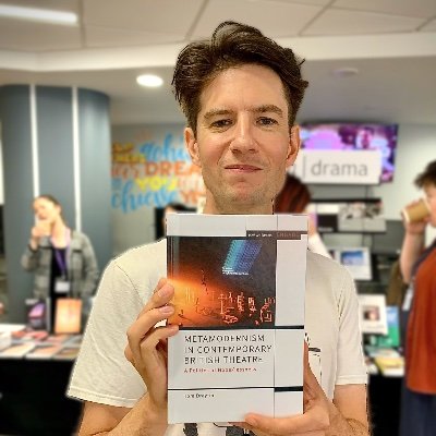 Doctor of Theatre, Metamodernism & Millennials / Snr Lecturer @UEL_News. Metamodern Theatre 📖 out now! Postdigital Performances of Extremism 📖out 2026. he/him