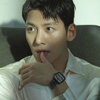 ^_^ (@strawberry_wook) 's Twitter Profile