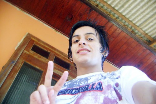 Eu sou o filho do ódio e do amor
do Jesus dos Subúrbios  !