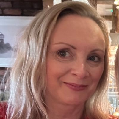 LisaKel04102898's profile picture. Mum, House Renovator, Animal lover