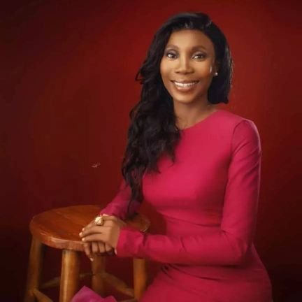 mo_dupeore's profile picture. Jesus girl | FashionEntrepreneur | Content Writer | shifting minds & serving soft life vibes