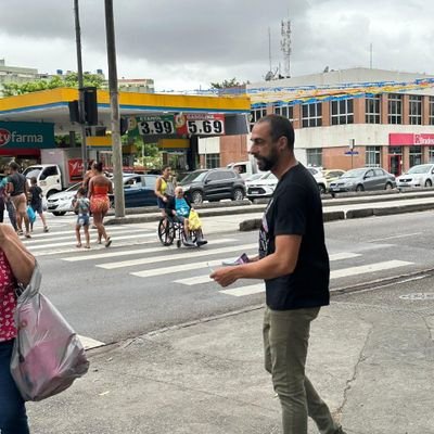 Filho da Vera, Pai do Lucas e do Enzo...
Na luta por RJ em que o suburbano tenha voz...
🇧🇷JUNTOS SOMOS MAIS FORTES🇧🇷