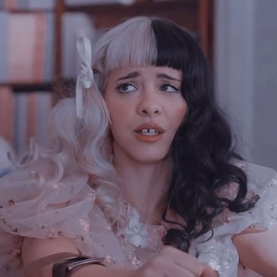 She/They|Artist and Writer|š§š·šŗšø|15|Pack it, box it, flip it, top it ~ āŖ
Fandoms: Melanie Martinez and somethings indies stuff! š©·