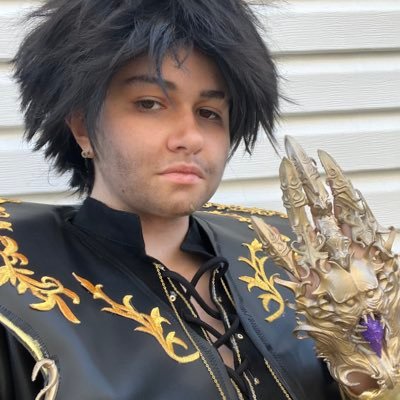 Thatratjay's profile picture. NAMES JAY! or Joey Current obsession: BG3 || I make art.. || cosplayer || he/him ||