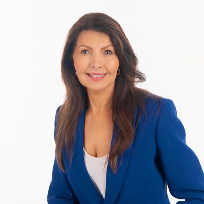 British Empire Medal 🏅Solicitor, Speaker, Author, Trustee, Business Ambassador, Charity Board Member, Author - the Claudia Quash series.