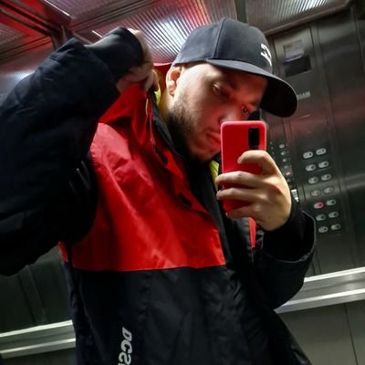 Santirandasso's profile picture. 