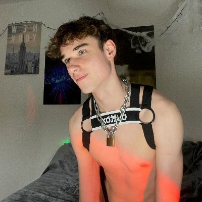 18+ | kinky twink enjoying life ā See my link below ā¬š¦ 30% OFF š„
DM for collabs š
https://t.co/HMezCowFXj
