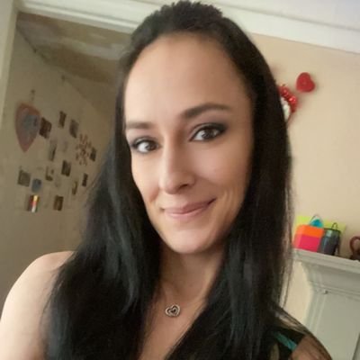 MaryJane7673's profile picture. i am a hard working mother to 3 beautiful girls.. dog https://t.co/tYZQ57EhP9 very real and blunt...  i am always looking for new people to chat with.....