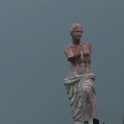 TANgentSeven's profile picture. 愛妳開懷。