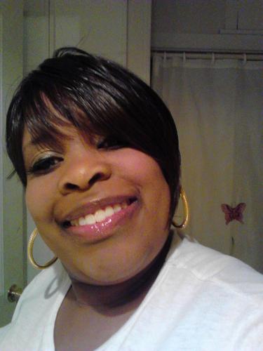 nikeya_h's profile picture. Owner of Harrison House of Flowers.....