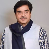 ShatruGhan Sinha 🇮🇳 (@shatrughan_aitc) 's Twitter Profile Photo ShatruGhan Sinha 🇮🇳 (@shatrughan_aitc) 's Twitter Profile Photo