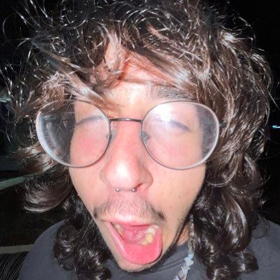 I HATE THAT BITCH I FUCKING HATE THAT FUCKING BITCH I HATE HER J HATE THAT BITCH