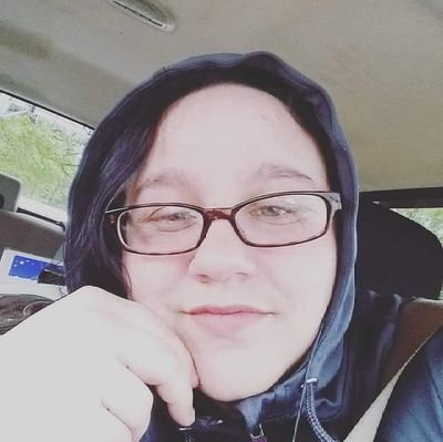 hey yall I play all different types of games and im goofy and like haveing a good time. she/her lev.28 ⚽️🏀🏈🎮🎵😘
