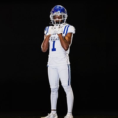 Corner @ millikin university in Decatur, IL | @MU_BigBlueFB | 5’9 167 lbs | C/O 2028 |
