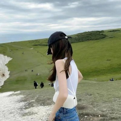 🌈🎀Fashion collector👠👘💎
Like making friends from all over the world, 🌍✈️🚁
Fitness, skiing, diving, 🏇⛷🧘♀️🤿
Like cryptocurrency. #BTC #ETH #XRP