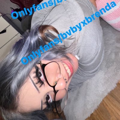 ♡ twitch streamer let’s run a 1v1 @Luvvbrenda_