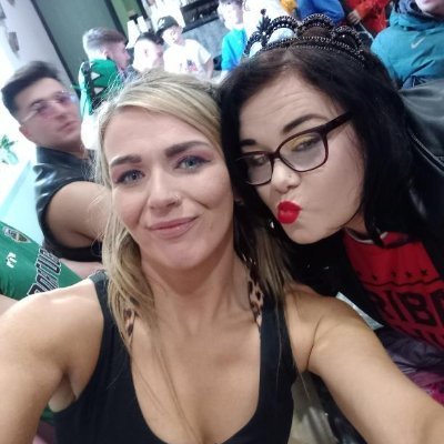 The goat 🐐
❤️Team lj and ciannoonan 💛
Team fresh bros🌸
Team party animals ❤️
Wrestler 🤼♀️
4xKickboxing champion💛
Cobra kai ❤
Theqeenofswag❤️🔥