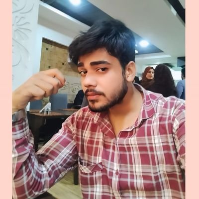 Kunwar_Junaid_'s profile picture. Student Aligarh Muslim University 
AMU
Alig💫
🌏Millions of people live in me, how can I remain silent Every Ghazal is now a statement in the name of Sultanate-