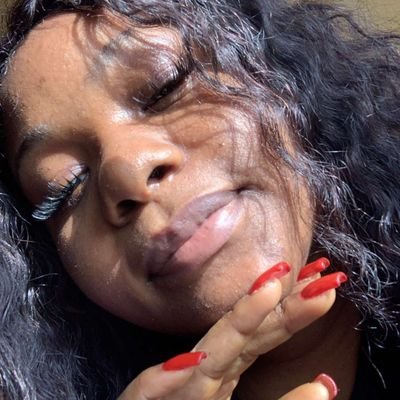 juustdalene_'s profile picture. Dose of cuteness 😍 💕 💖
Bsc.Biochemistry 🎓 
living life with purpose, creativity, and a touch of adventure .
A dream chaser ✨️ 😌