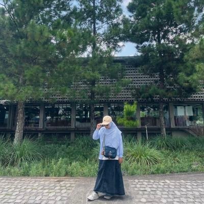 tiameltia's profile picture. Berusaha menjadi orang yg bermanfaat untuk orang lain ^_^. Sabar Sabar Sabar
ig : @meltiasari_9657 | tiktok : @sungjingirl