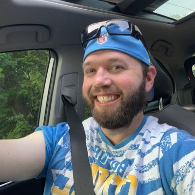 my name is Luke I’m 34 LA LAKERS FAN UNC FAN , Also LA CHARGERS fan