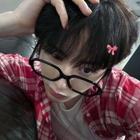 grey★ (@hawntaesann) 's Twitter Profile