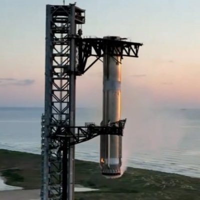 BAndrewsl39267's profile picture. I pray I meet Elon Musk one day | Daily quotes, Quiz and Tweets | No official association with 
@elonmusk
 | (Follow for more) #elonmusk #tesla #spacex #Dogecoi