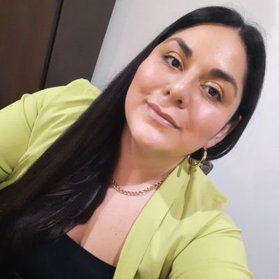 Estudiante de Lic en Trabajo Social/
Área de trabajo; Niñez, Adolescencia y Famila/
Asociación Civil Mundo Rincón 🌎
Parte de Org. solidaria Latiendo Juntos