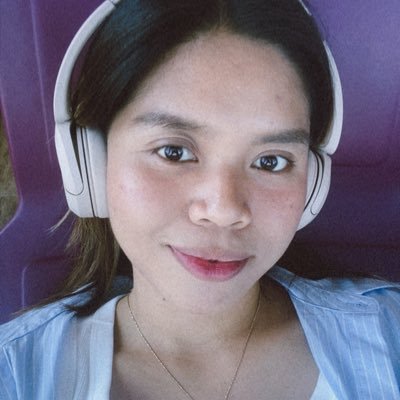 lyngespinosa's profile picture. currently in a slow pace of life 🤍