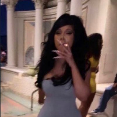 loonayek's profile picture. ⭐️