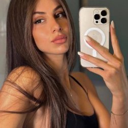 Emma11629929864's profile picture. 