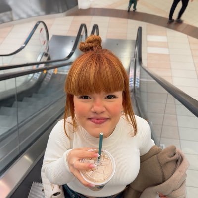 little person 👾 3’11 with a lot of love 💗 check out my twitch 🐸🍇